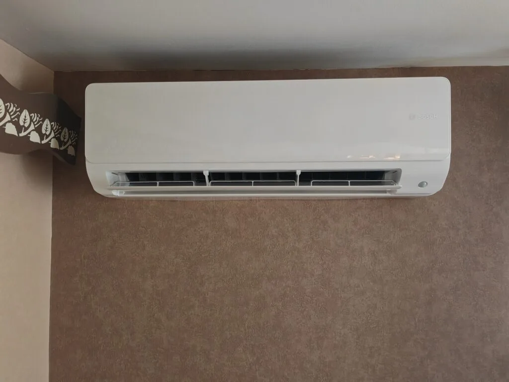 Split intérieur Bosch installé - climatisation réversible